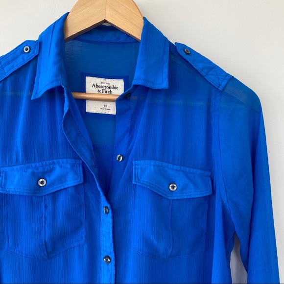 Abercrombie & Fitch Tops - Abercrombie & Fitch button down shirt